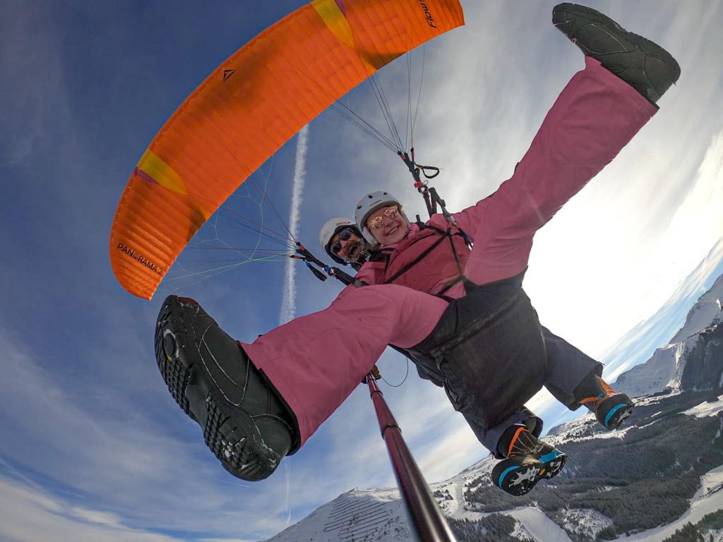 Paraglider mit Gast