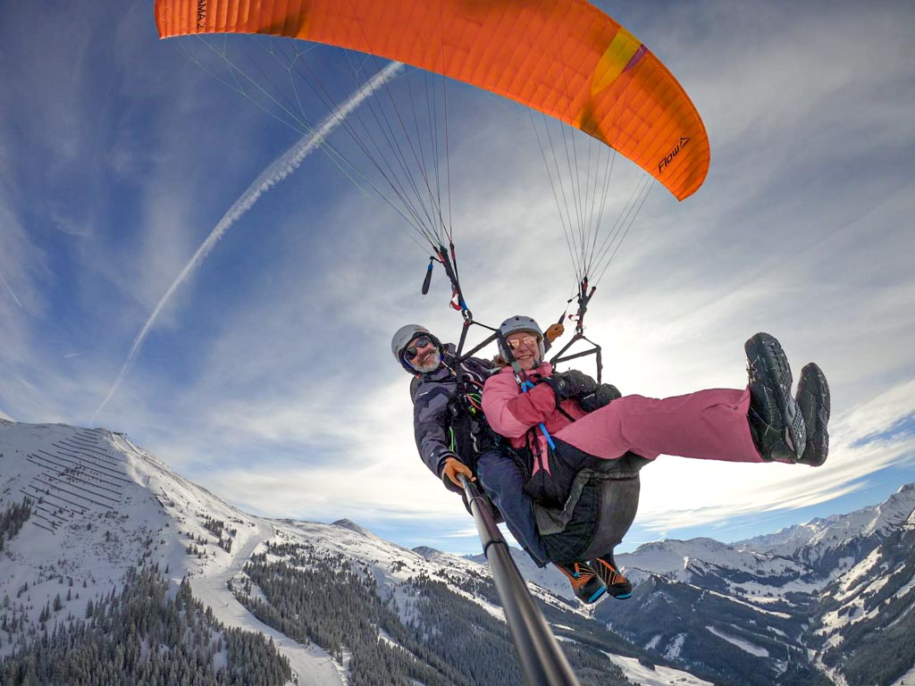 Paraglider mit Gast