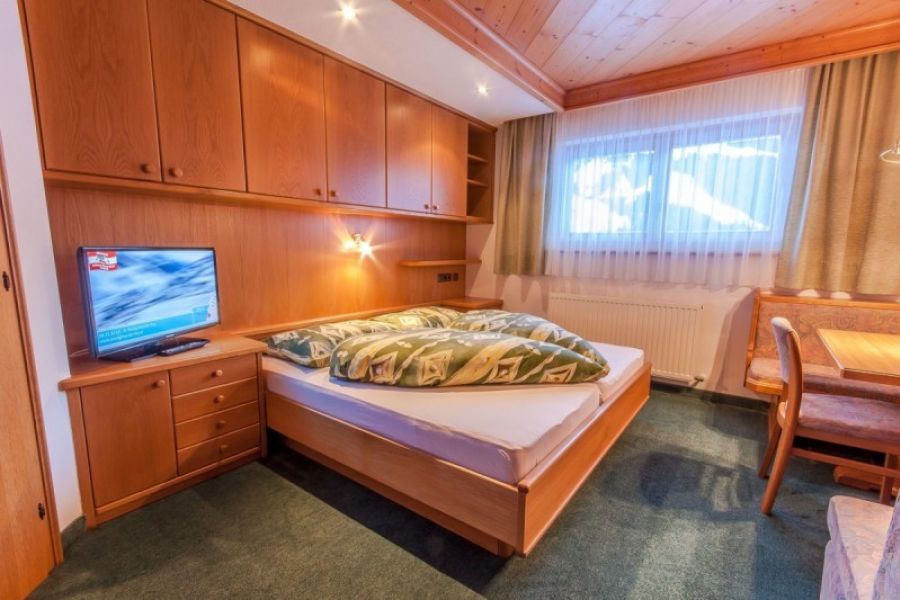 Unterkunft mit Frühstück in Saalbach Hinterglemm direkt an der Piste