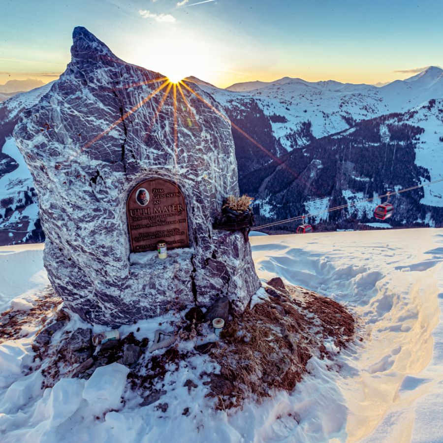 Ulli Maier Gedenkstein am 12erKogel in Hinterglemm